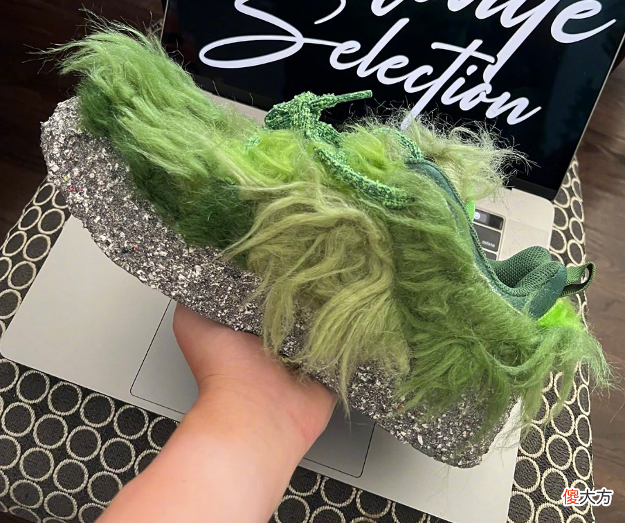【就爱时尚】CPFM x Dunk Low“Grinch”实物曝光，网友：这鞋上是长绿毛了？