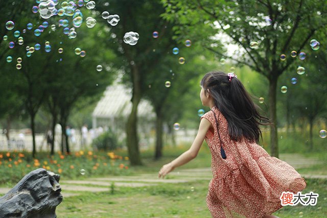 孩子“厚脸皮”更容易交朋友？父母做好这三个方面，练就他的脸皮