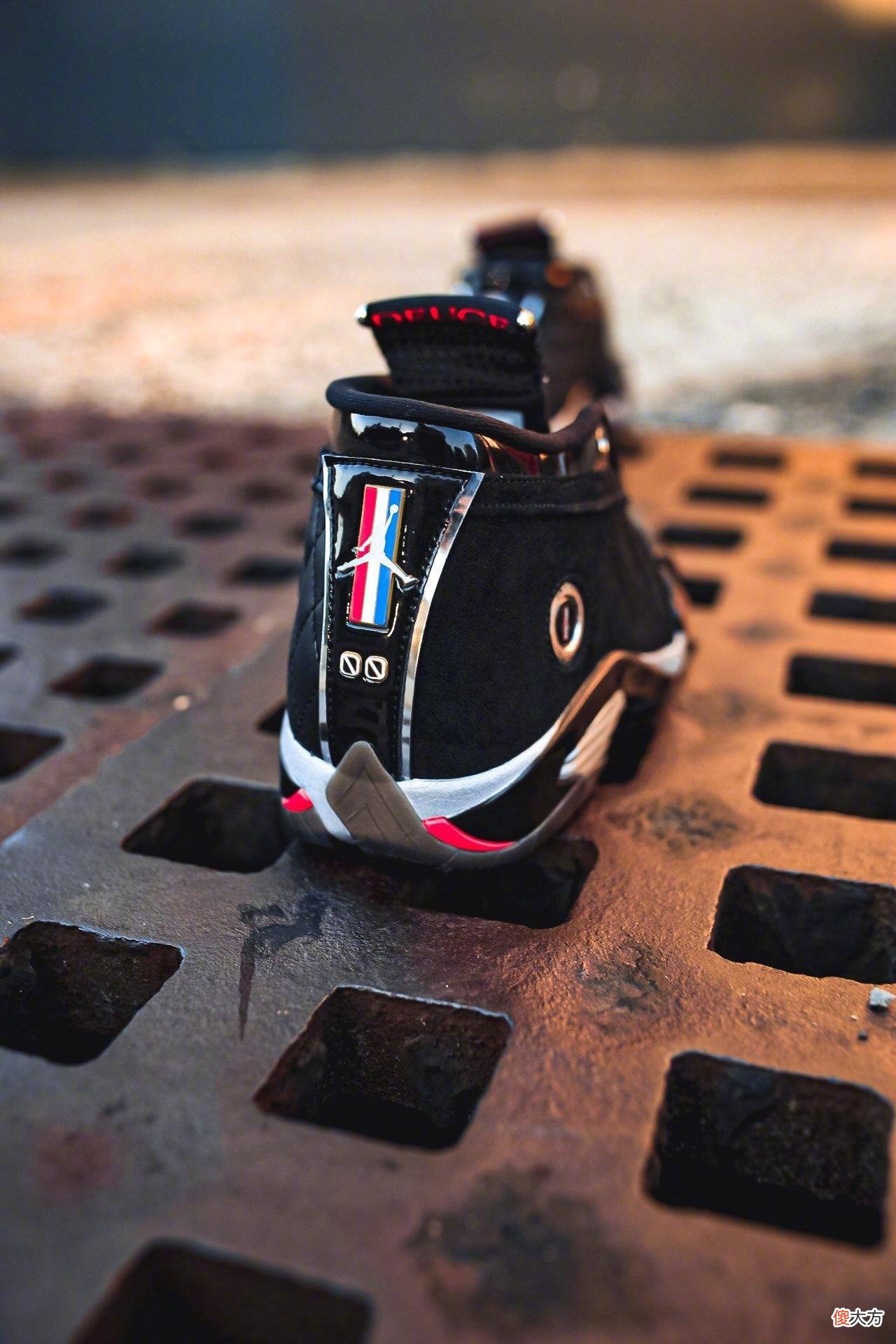 【时尚一点】塔图姆野马跑车与鞋碰撞，Air Jordan XIV“Old School”PE太帅了