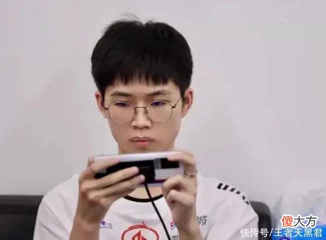 【游戏迷】AG久诚直言当年非常恨久哲，但现在已经不恨了，男人不会一直记仇