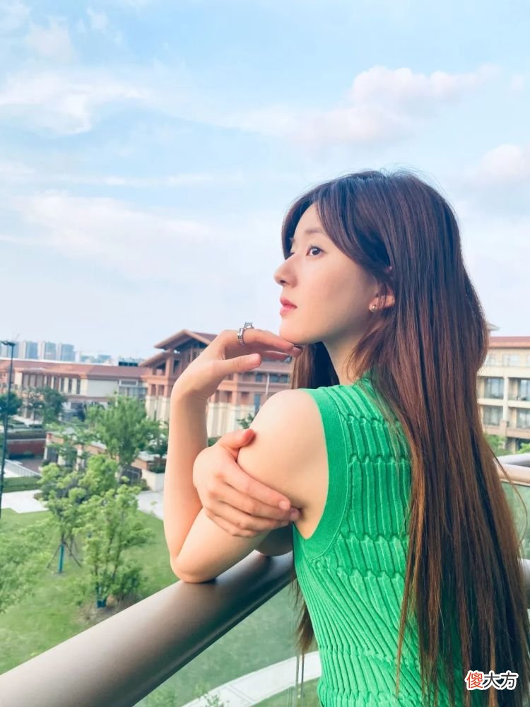 【时尚一点】都说她从小美到大，其实里面也藏着很多变美的小心思！