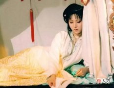 【爱历史】《红楼梦》中的“雀金裘”是什么意思？