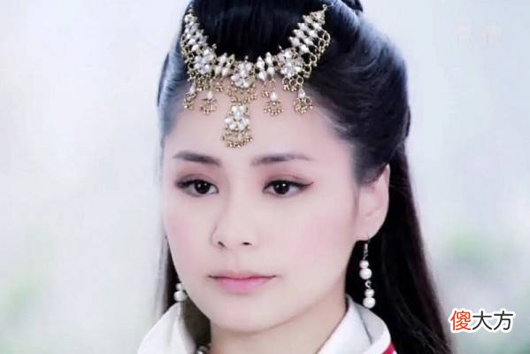 【爱历史】《红楼梦》中的“雀金裘”是什么意思？