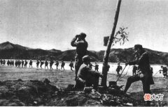 【爱历史】杨成武正吃饭，隔壁屋子一声巨响，杨成武：从未见过这么多金子