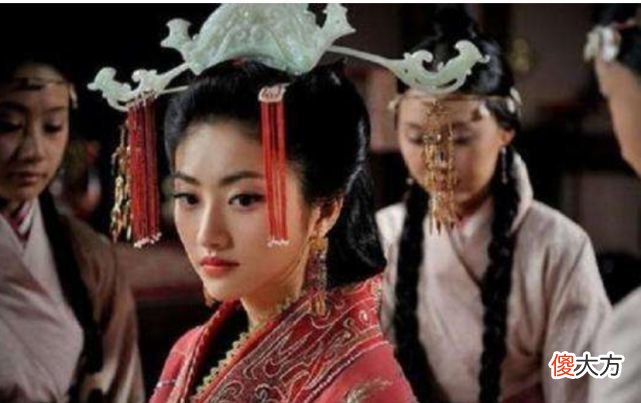 【历史故事】父亲和丈夫必须死一个，咋办？此女的选择，诞生了一成语，很耳熟