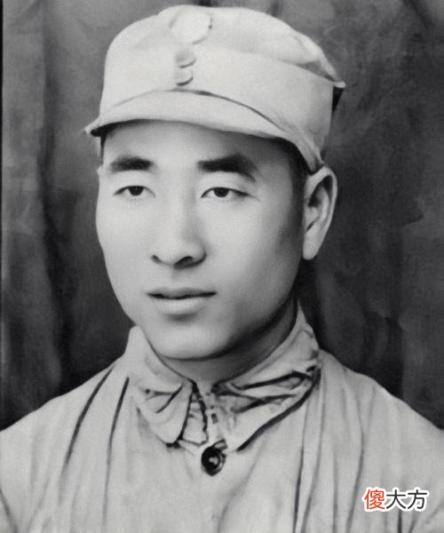 【历史故事】林帅麾下大将携款潜逃，本应授予上将军衔，却因此毁了一世英名