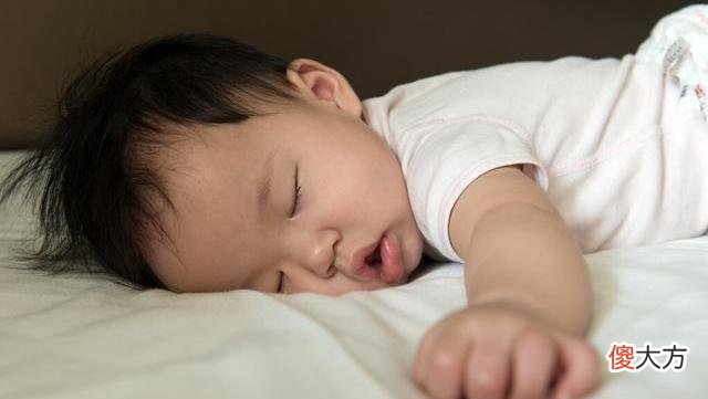 李玫瑾：孩子睡觉时若有这3个反应，说明大脑发育快，将来双商高