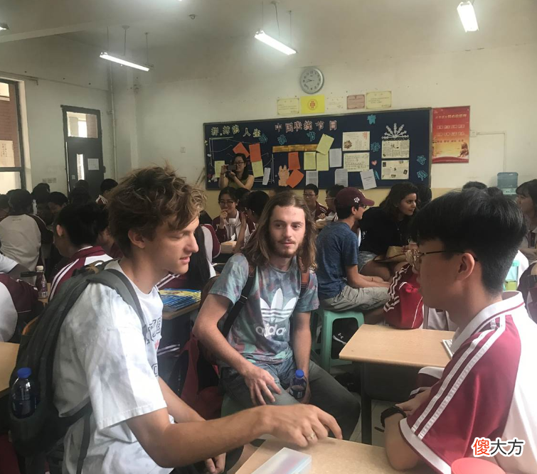 若学生经常说谎，父母不要盲目责罚，最好使用正确的方法进行教育