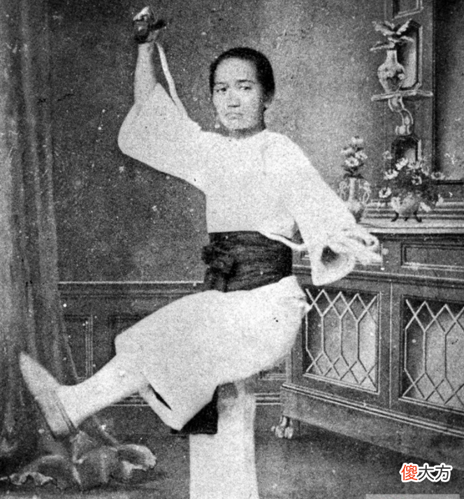 【爱历史】真实的“十三姨”：19岁嫁60岁黄飞鸿，孤苦伶仃，91岁香港去世