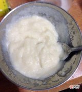 给宝宝冲米粉，父母常犯这6个错误，中招的快改正，不然娃白吃了