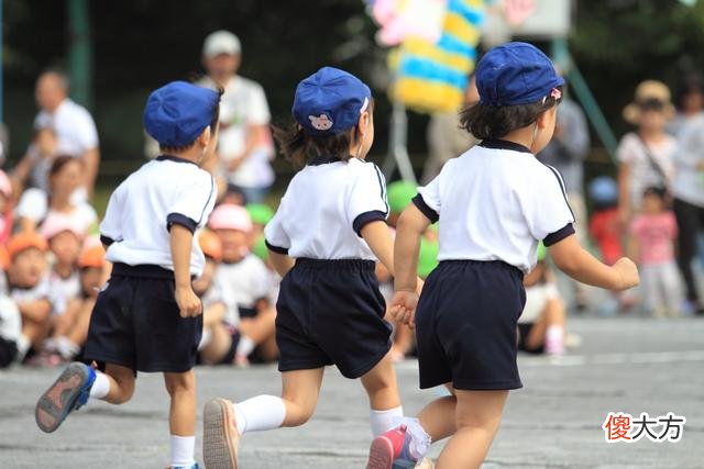 初入幼儿园如何跟孩子告别?避开3个雷区,一招让宝宝爱上幼儿园