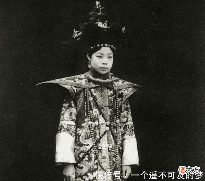 【历史故事】拉车工人却娶上了末代皇帝溥仪的妃子,晚年道一生没白活