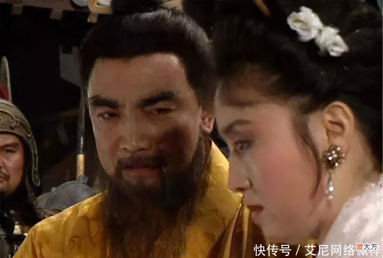 【历史故事】曹操有16位妻妾，哪些是抢来的，其中一位妾让曹操损失惨重
