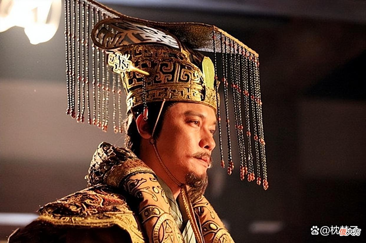 【爱历史】诸子百家也是势利眼，看人穿衣戴帽就能确定他的精神走向