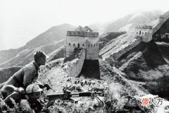 【爱历史】在战场上，能用战友的遗体挡子弹吗？97岁老兵：我对不起他们