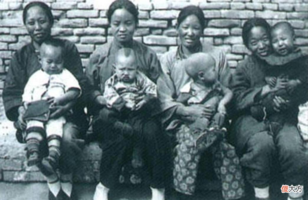 【爱历史】1982年四川一农民深山称帝，封村妇为“贵妃”，他究竟有何魔力？