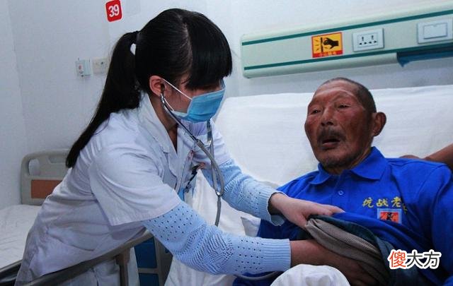 【历史故事】抗战老兵离家77载，为上司照顾妻儿66年，拒绝娶上司妻子