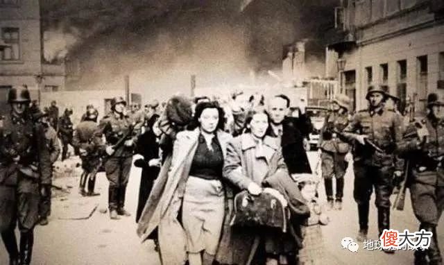【历史故事】华沙起义:一只苍蝇和两个巨人的较量,70万波兰人的血泪史诗