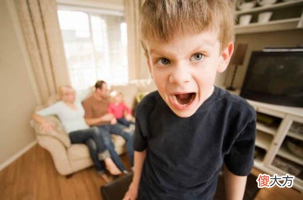 为什么兄弟姐妹中，老大最自私？别再抱怨了，根本原因在父母身上