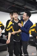 【游戏迷】重庆狼队携手武汉eStar领跑KPL，第三周最佳选手eStar子阳当之无愧！