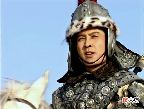 【爱历史】三国里最反复无常的十二人，有英雄有名士也有小人，吕布都只能位列第三
