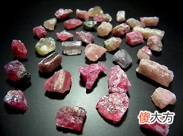 1月29日诞生石-电气石