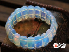 3月10日诞生石-蛋白石