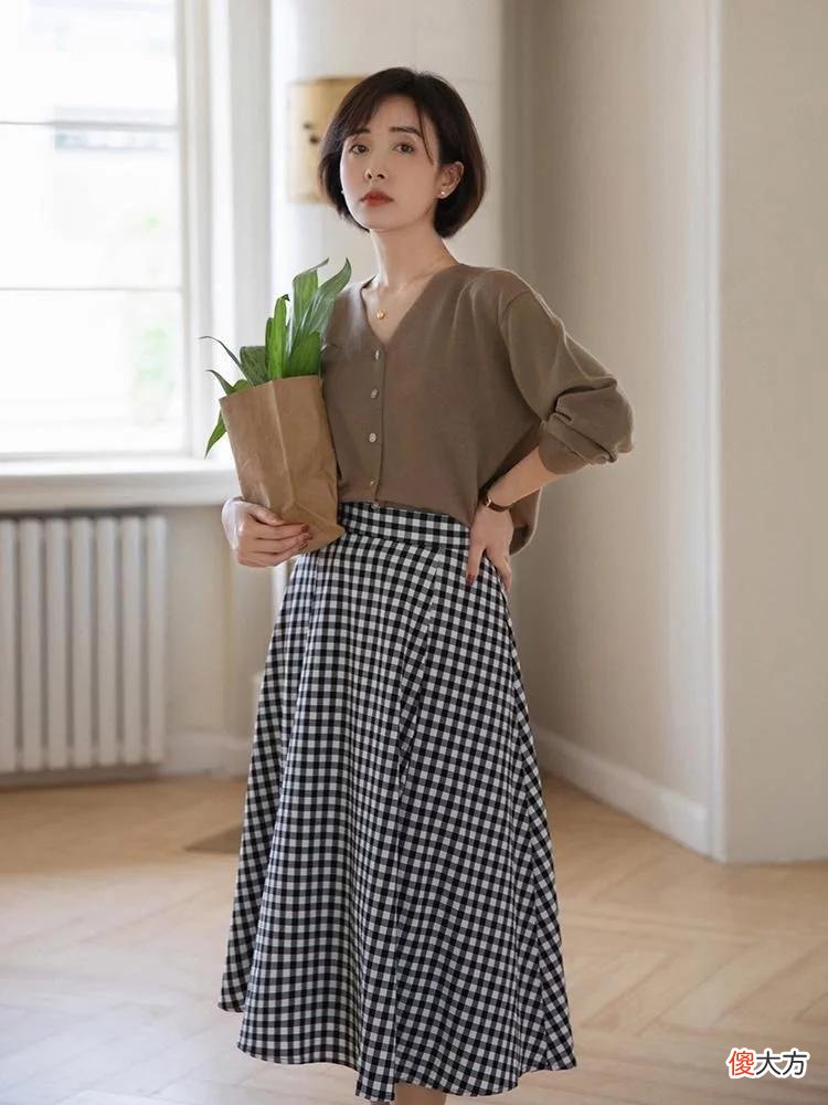 【就爱时尚】40岁女人的初秋穿搭，穿上这6套衣服，不光让你减龄还提升气质感