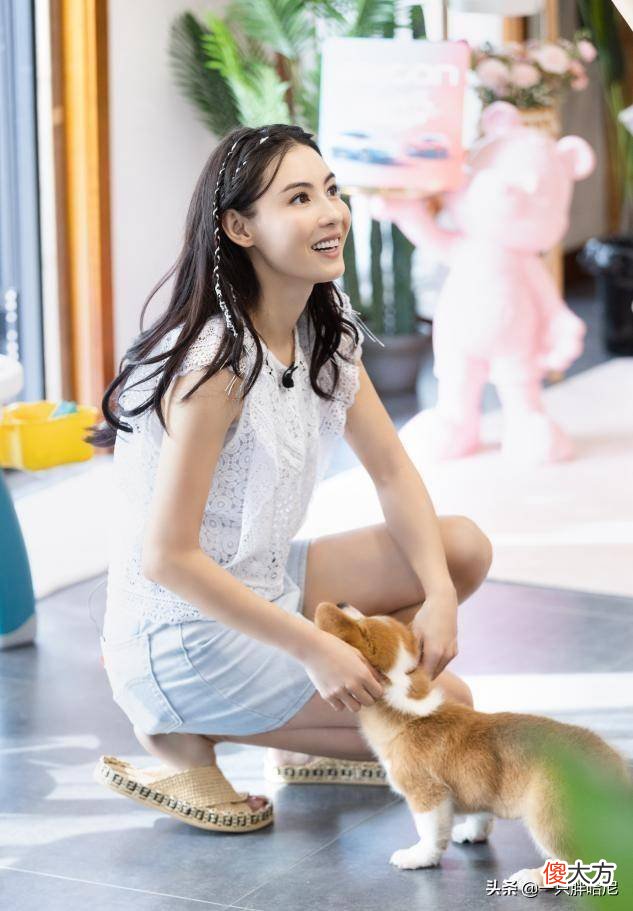 【就爱时尚】年过40岁的女人看起来显老无比的发型推荐