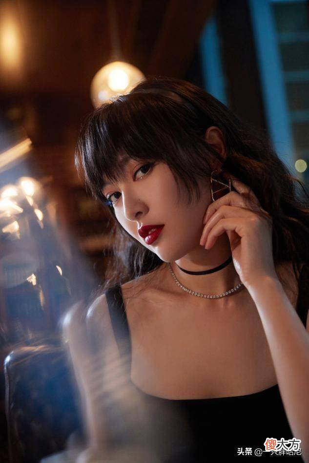 【就爱时尚】年过40岁的女人看起来显老无比的发型推荐