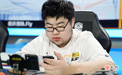 【游戏迷】狼队巅峰对决翻盘WB！小胖赛后痛哭，暖阳失误严重，花卷可惜了