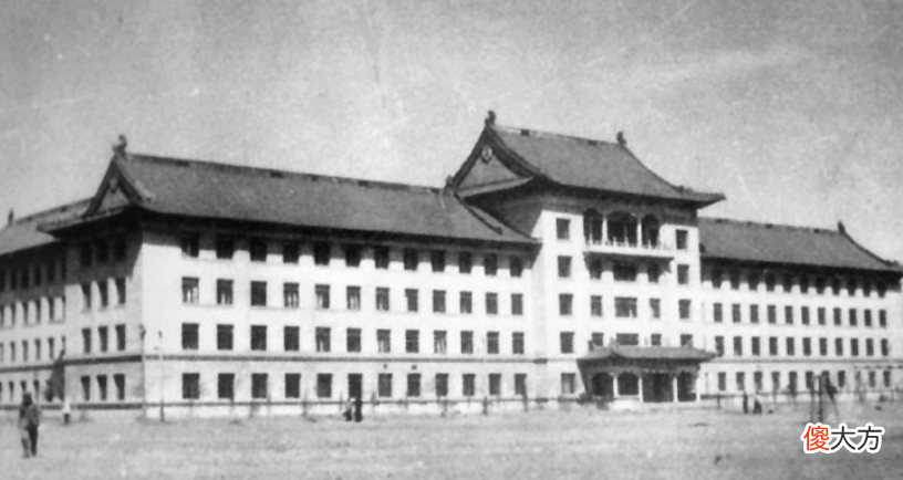 【爱历史】左权之女回忆，彭老总掏出20元钱：给你我的全部积蓄，以后别来了