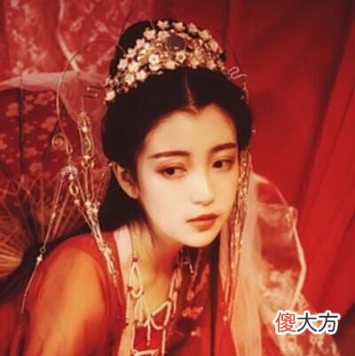 【历史故事】《六岁皇后不好惹》小皇后抱着陛下撒娇：“相公哥哥，我尿床了”