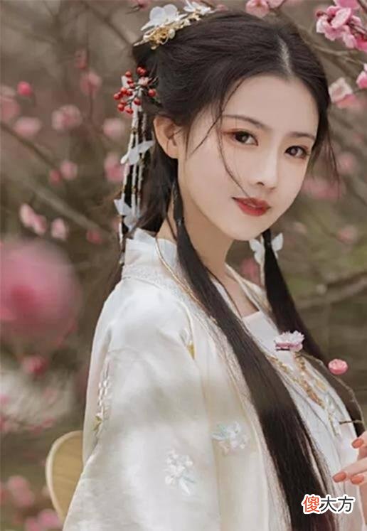 【历史故事】《六岁皇后不好惹》小皇后抱着陛下撒娇：“相公哥哥，我尿床了”