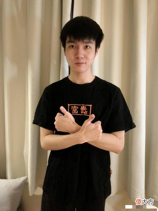 【游戏迷】卡萨男枪Carry以后，却被Letme疯狂吐槽：最混的人逮到了！