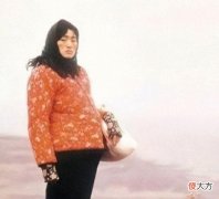 【历史故事】唐亮的妻子去医院看病，被小护士嘲笑为乡巴佬，唐亮听后哈哈大笑