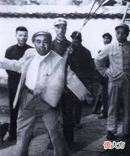 【历史故事】78年对越反击战，许世友抵达南宁却沉迷打猎，葫芦里卖什么药？