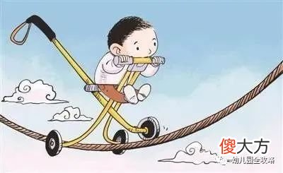 央视曝光：网红遛娃神器，看似带娃方便实则存在隐患，你还敢用吗