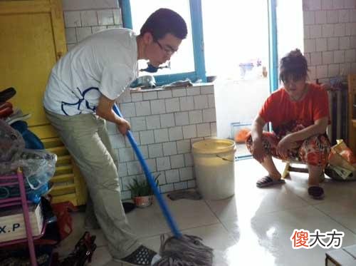 单亲家庭的女儿问“为什么我没有爸爸”,高情商妈妈是这样回答的