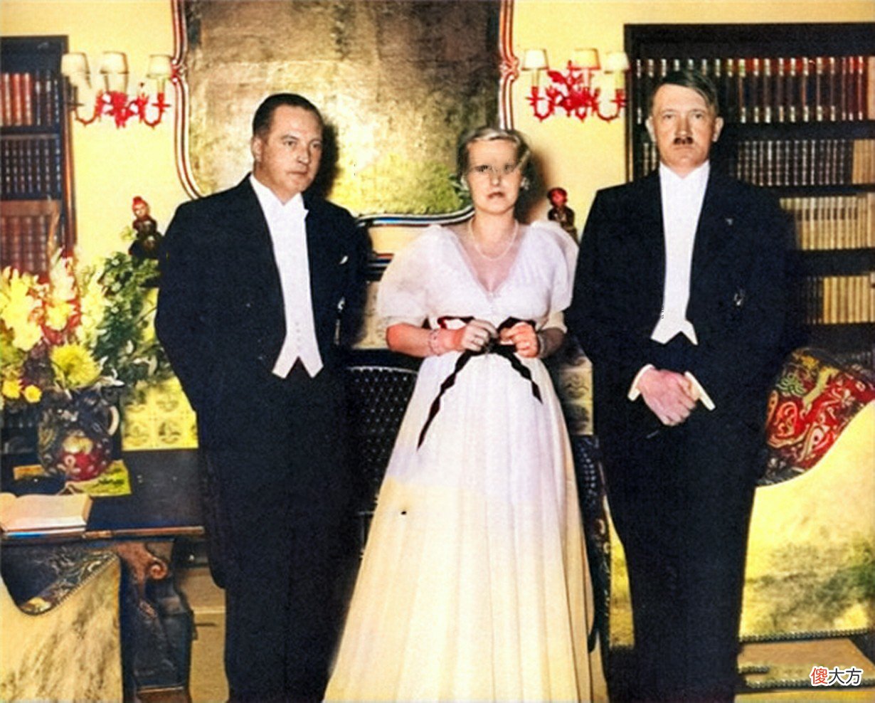 【历史故事】老照片:从越南西贡撤离的美军飞机,在德国庆祝的艾森豪威尔等人