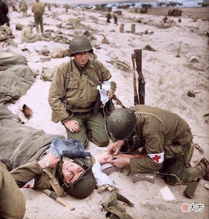 【历史故事】老照片:从越南西贡撤离的美军飞机,在德国庆祝的艾森豪威尔等人