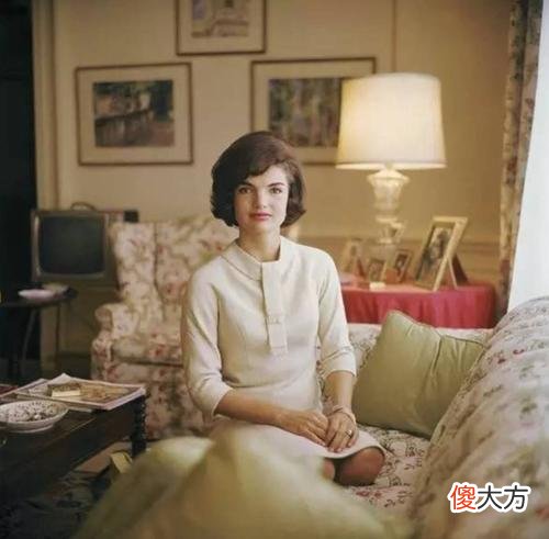 【历史故事】先嫁总统，再嫁首富，美国“最美第一夫人”的传奇一生