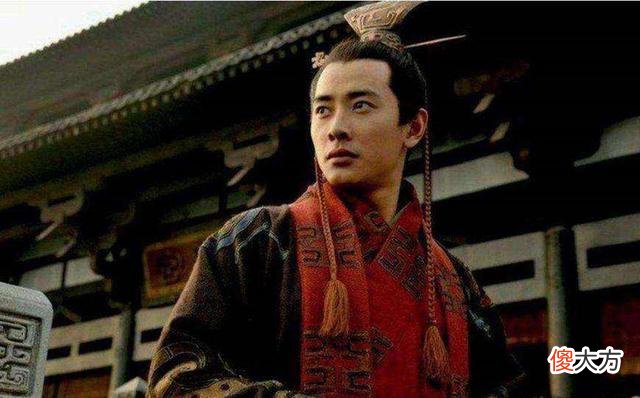 【爱历史】刘备起家：拉虎皮扯大旗，有个皇室身份有多重要，三足鼎立全靠它
