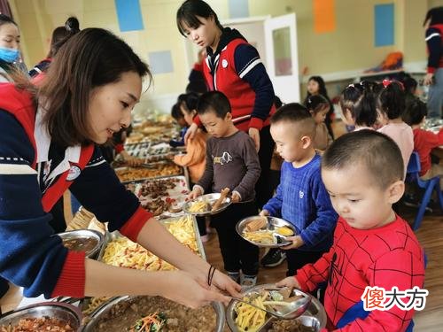 幼儿园的伙食费两百到上千，区别在哪？离职幼师坦言：别光看价格