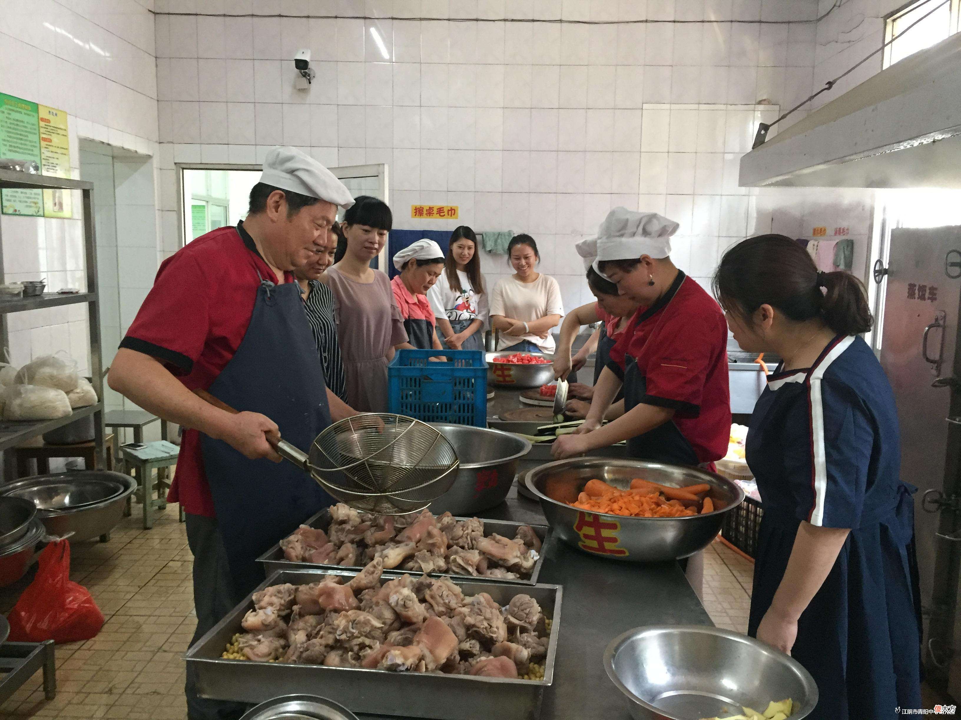 幼儿园的伙食费两百到上千，区别在哪？离职幼师坦言：别光看价格