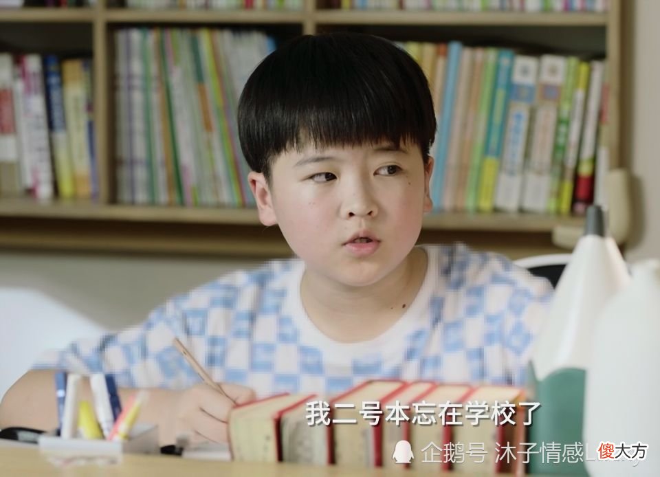 《小舍得》里说话带“刺”的夏母：看她，我找到了中国式家庭关系拧巴的根源