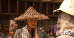 【历史故事】朱元璋以布衣之身问鼎九五之尊，他是怎样做到的？