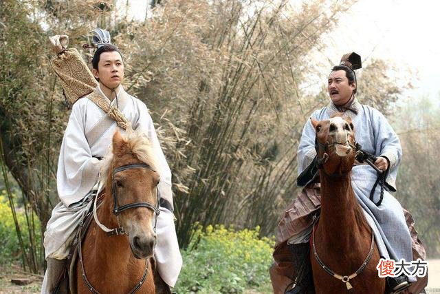 【爱历史】《孔雀东南飞》为何被移出课本？你细品，看看主人公都做了啥