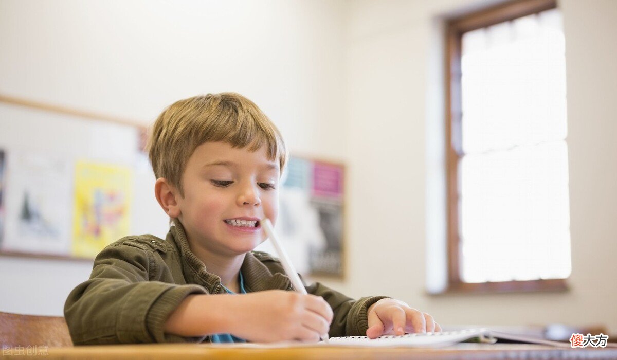 小学生作文《穷不过三代》火了!老师破例给满分,网友:没毛病