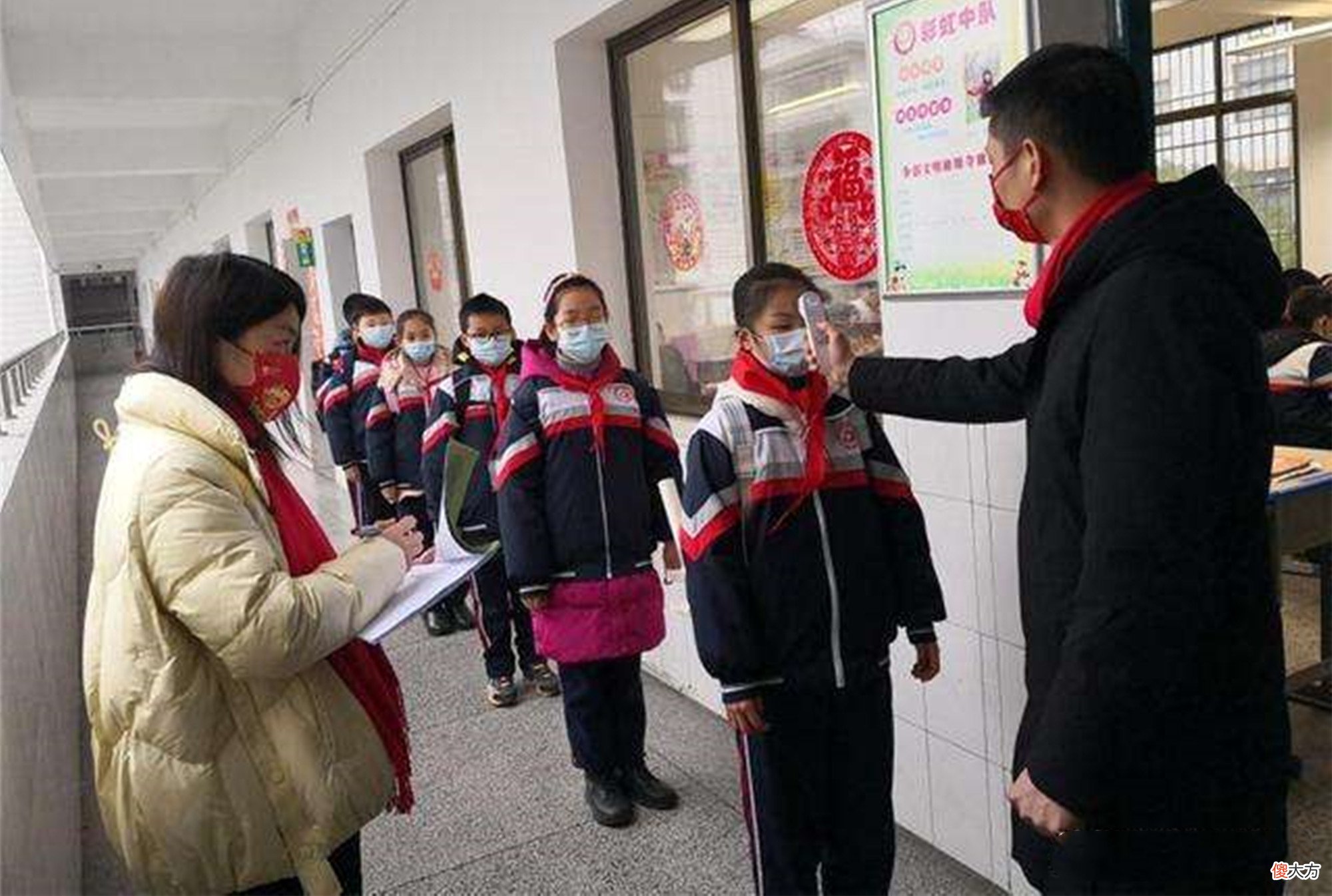 刚褪去“梓涵”热潮，新一批“土名字”悄然登场，网友：过于奇葩